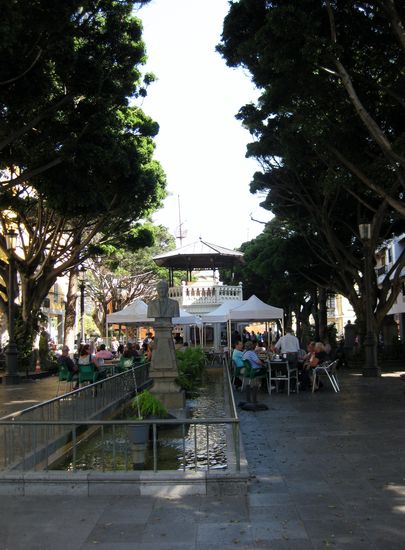 Plaza La Alameda