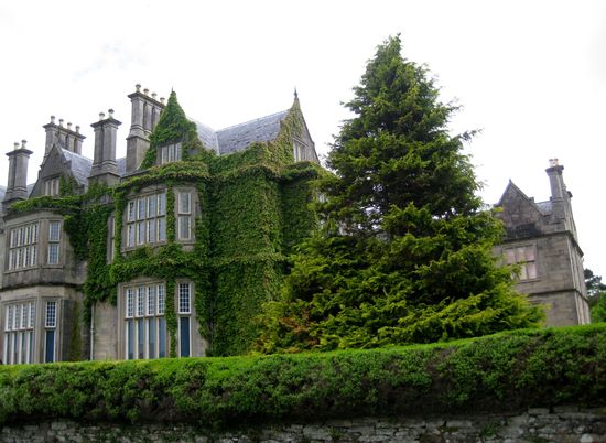 Muckross House
