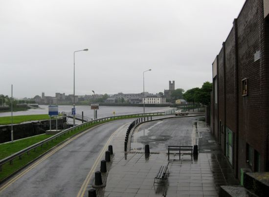 Limerick und der Shannon River bei Regen