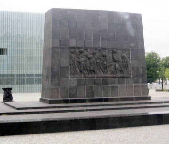 Denkmal "Ghetto-Helden"