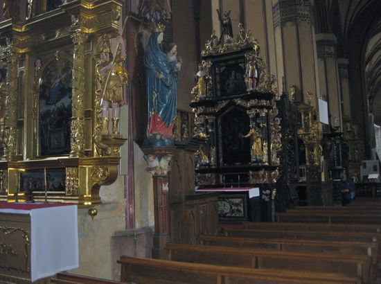 Im Inneren der Kirche