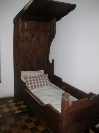 Bequem sieht anders aus...