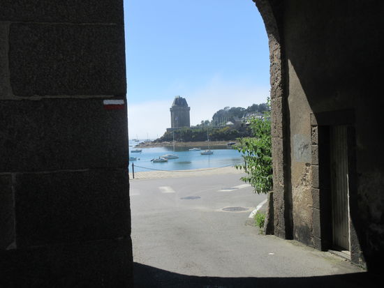 Durchblick zum Solidor Turm