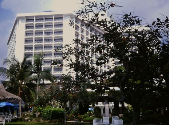 Hotel Bayview Beach Resort in Ferringhi