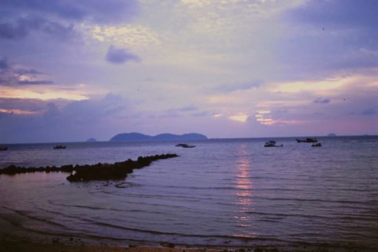 Blick von Tioman auf die Inseln