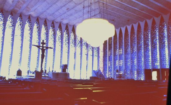 Kirche Santuário Dom Bosco