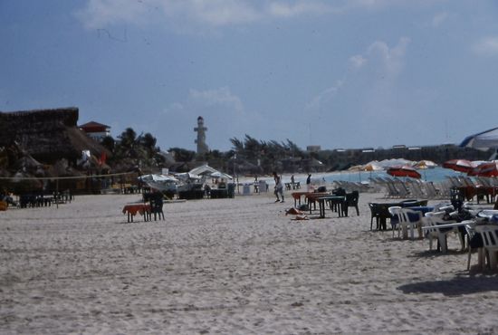 Der Strand in Richtung Zentrum