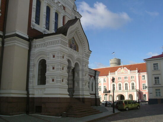 Alexander-Newski-Kathedrale und Parlament