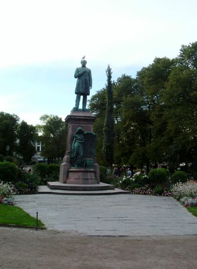 Helsinki-Statue im Esplanadenpark