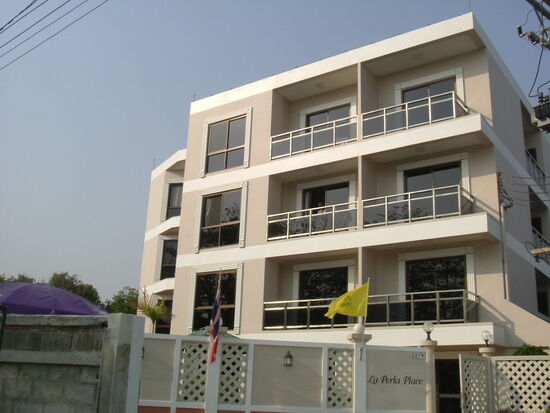 La Perla Apartmenthaus