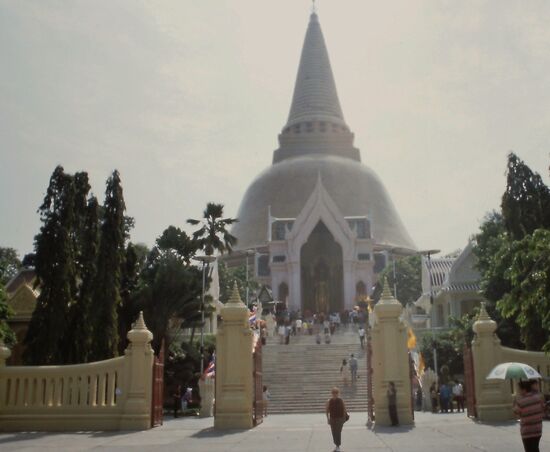 Chedi vor Cha Pathom