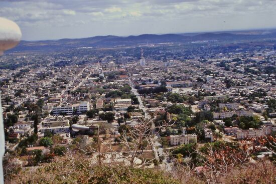 Blick auf Holguín