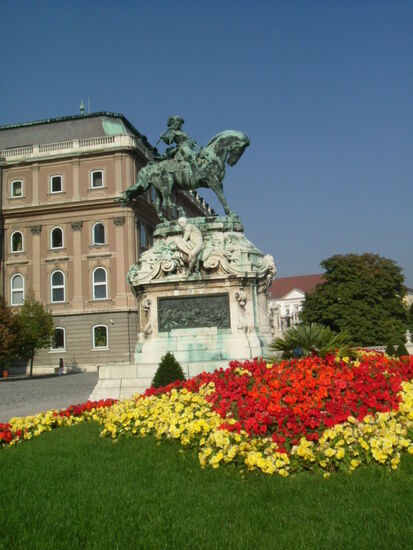 Reiterdenkmal Burgpalast