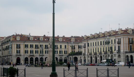 Piazza Duccio Galimberti