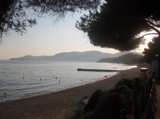 Abends am Plage Gigaro