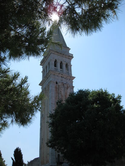 Der Campanile von St. Euphemia