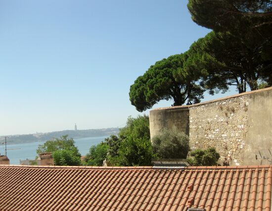 Die Festungsmauer des Kastells