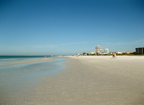 Der endlos lange Siesta Beach