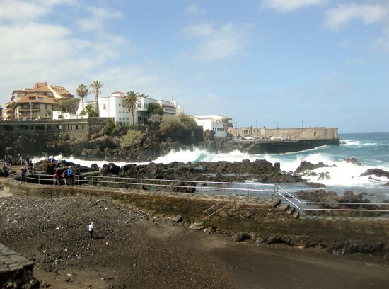 Der nicht besonders einladende Strand vom Playa del Telmo