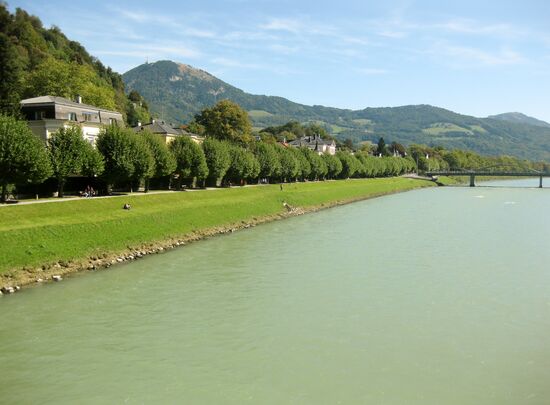 Promenade an der Salzach