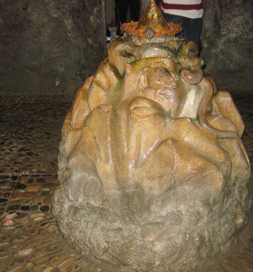 Mitlas oder Kronengrotte