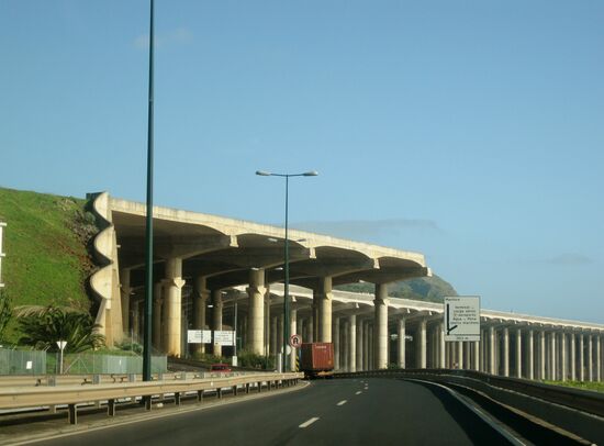 Bis hierher und nicht weiter.... Anfang bzw. Ende der Flugpiste