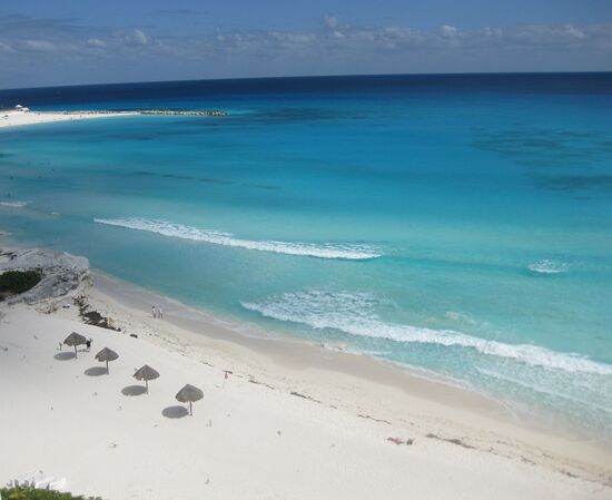 Blick vom Apartment auf den wunderschönen Strand