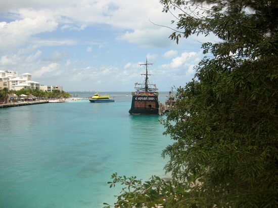 Piratenschiff beim Playa Linda