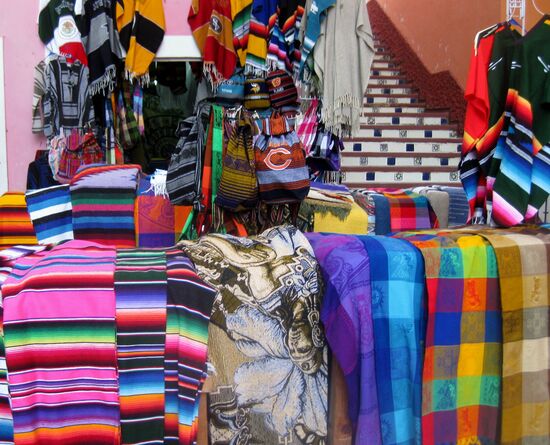 Tücher in bunten Farben