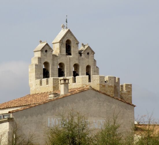 Die mächtige Wehrkirche