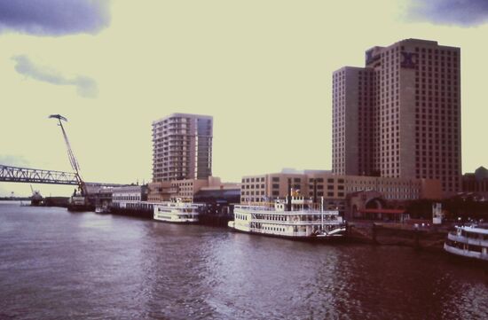 Mit der Fähre auf die andere Seite