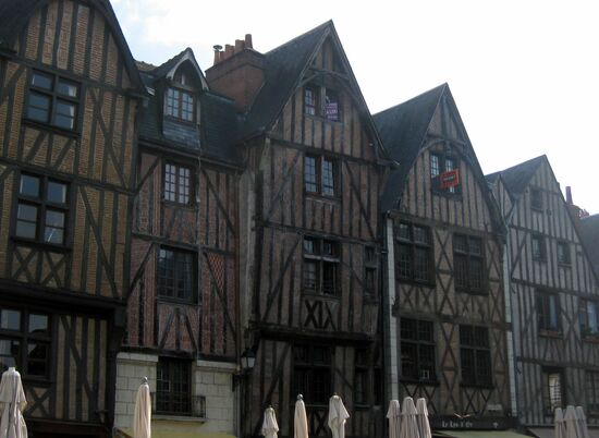 In Tours