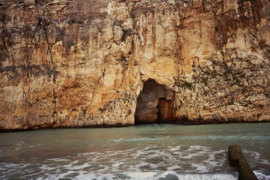 Das "Tor" zur Blauen Grotte