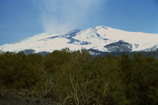 Der schneebedeckte Ätna