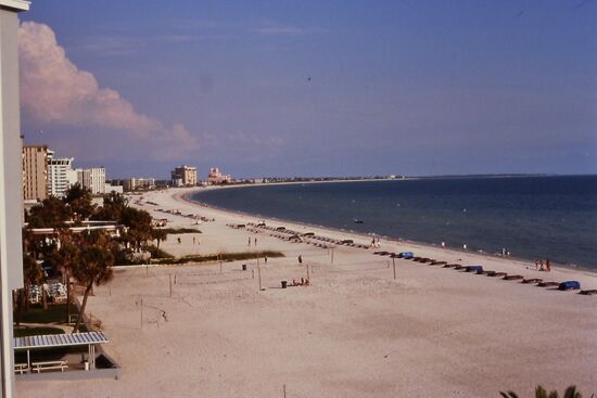 Der lange Strand in Pete Beach