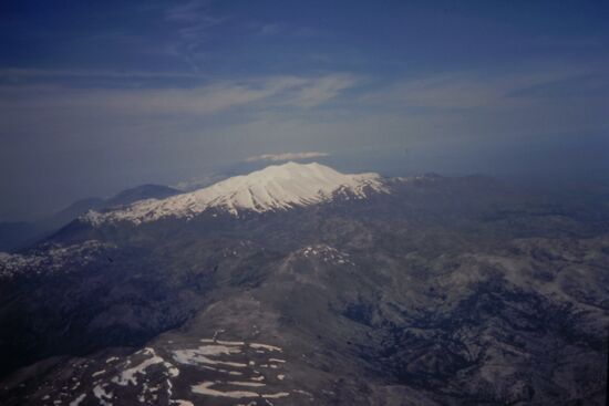 Blick von oben auf das Ida Gebirge