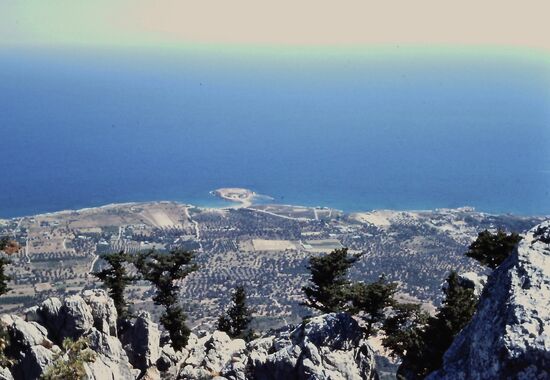 Blick von St. Hilarion auf Kyrenia