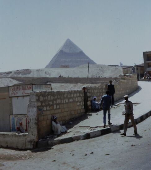 Auf dem Weg zu den Pyramiden