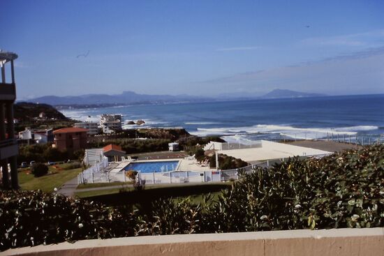 Blick vom Apartmenthaus "Eugénie" bis zur spanischen Küste