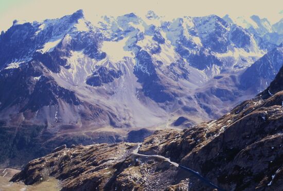 Blick zurück von der Passhöhe des Col du Galibier