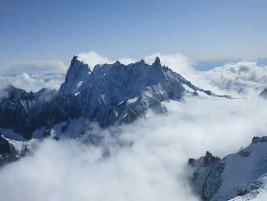 Blick auf die umliegenden Berge