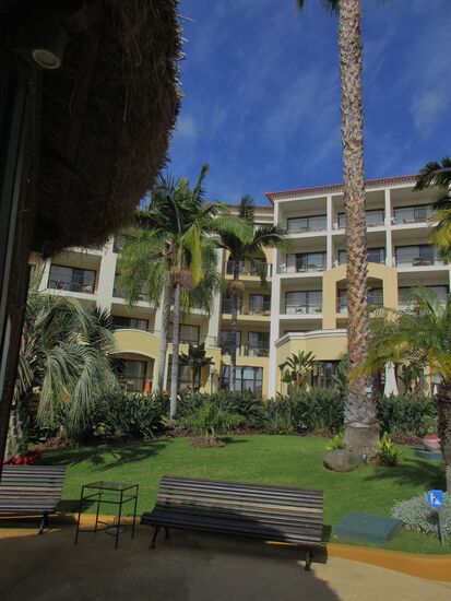 Ein Teil vom Hotelgebäude