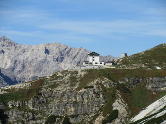 Blick zurück auf die Auronzo Hütte