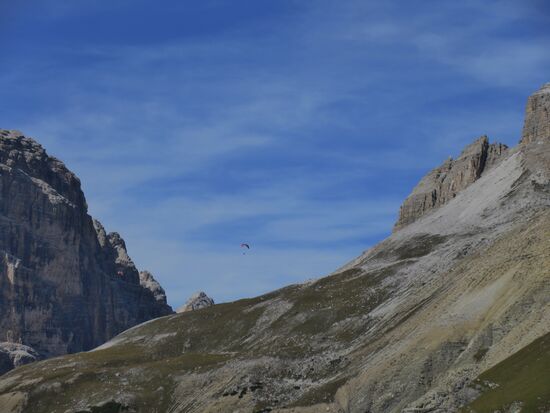 Über den Bergen schweben - bei dem Wetter sicherlich ein Vergnügen