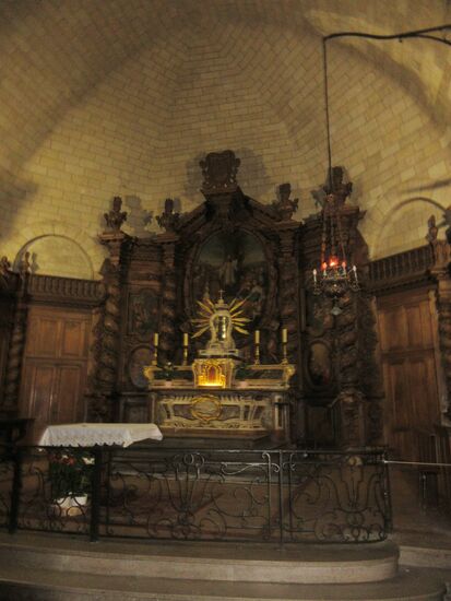 Der Altar der Kirche St. Laurent