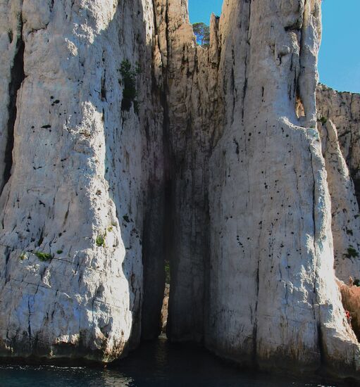 ...und dann sieht man einen kleinen Durchlass