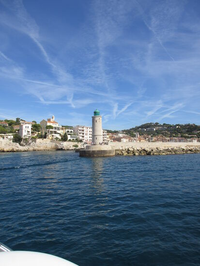 Leuchtturm bei der Hafeneinfahrt