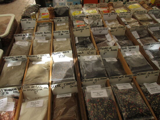 Grosse Auswahl an Gewürzen