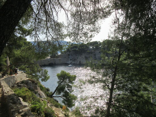 Noch ein schöner Blick auf Port Miou Calanque