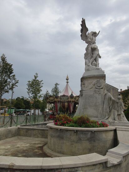 Einer der zahlreichen Brunnen